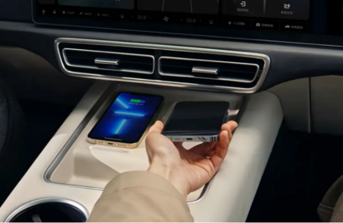 Car Pre-installed Wireless Charging Certification: Selecting a Safe and Reliable "Mobile Power Station" for Your Vehicle